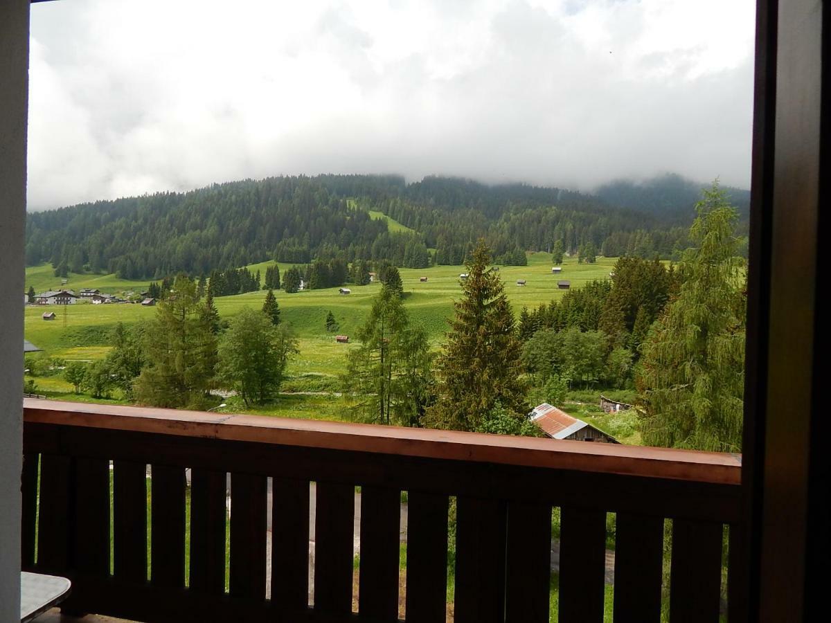 Residence La Pineta Падола Екстер'єр фото